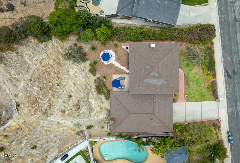 1740 Hillfair Dr, Glendale, CA 91208-2710