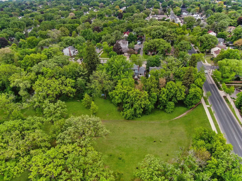 2212 W 53rd St, Minneapolis, MN 55419