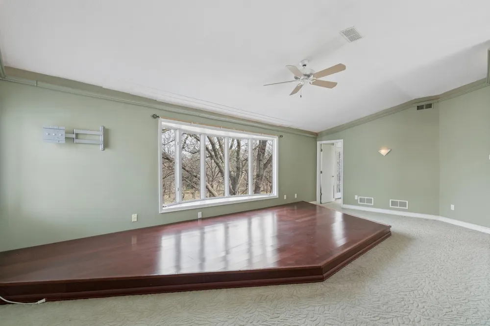 2212 W 53rd St, Minneapolis, MN 55419