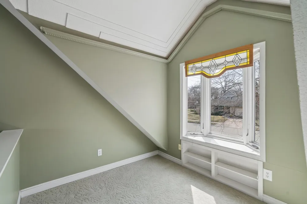 2212 W 53rd St, Minneapolis, MN 55419