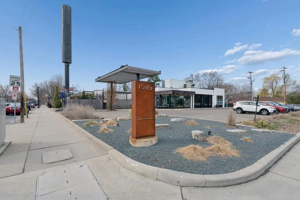 2212 W 53rd St, Minneapolis, MN 55419
