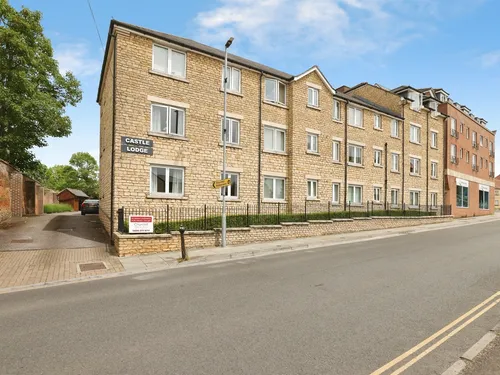 Gladstone Road, Chippenhamphoto