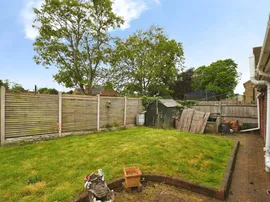 Inglenook Drive, Thorne, Doncaster thumb 2