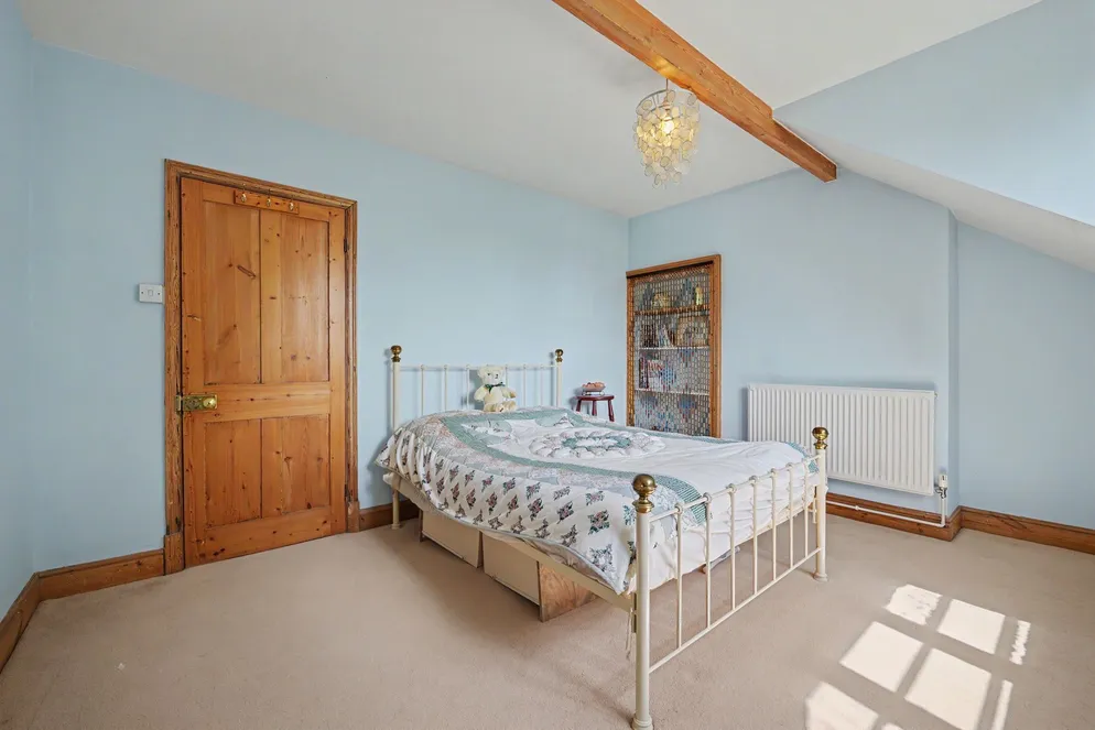 Property carousel item 11