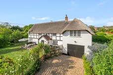 The Street, All Cannings, SN10 photo 1