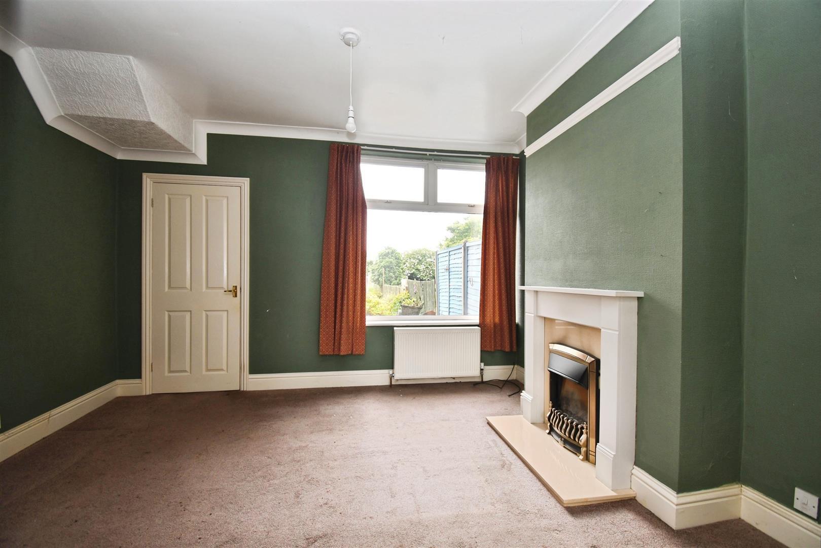 East Ella Drive, Hull Image 2