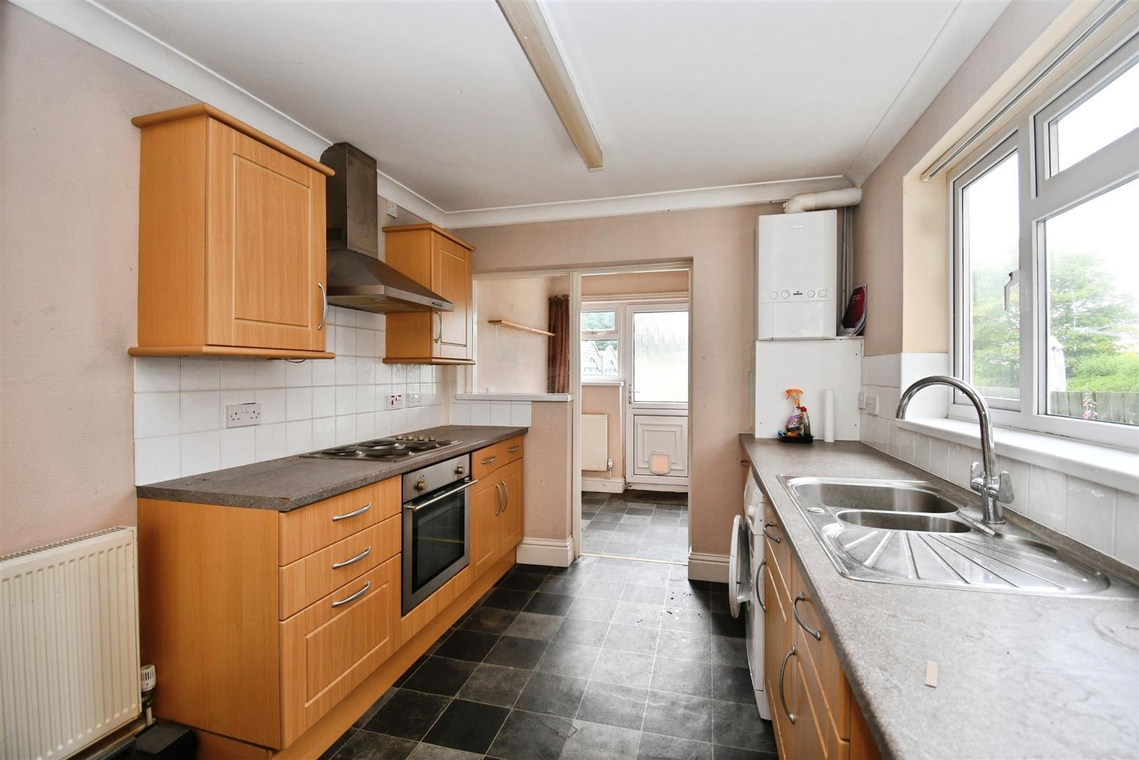 East Ella Drive, Hull Image 3