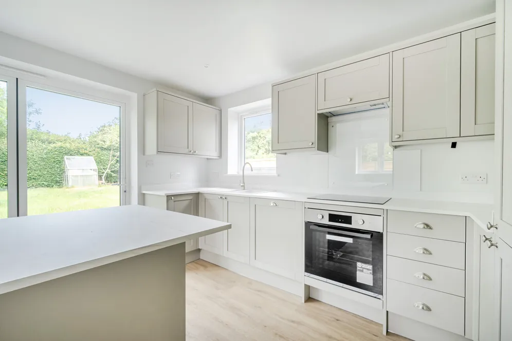 London Road, Wendover, HP22 photo 6