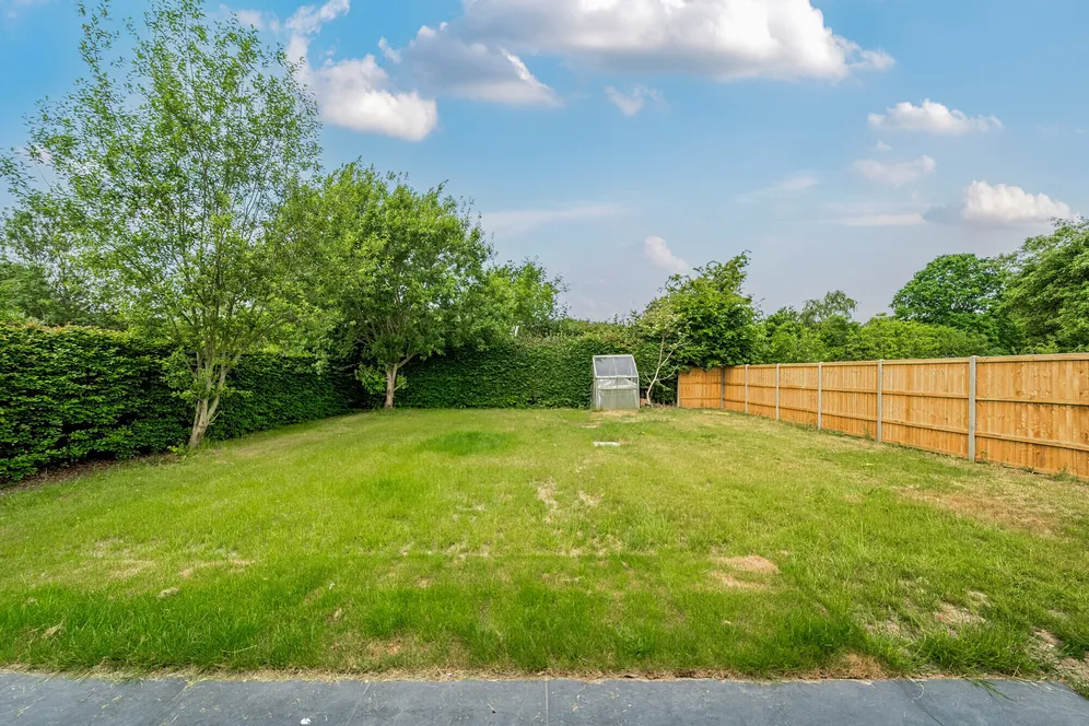 London Road, Wendover, HP22 photo 18