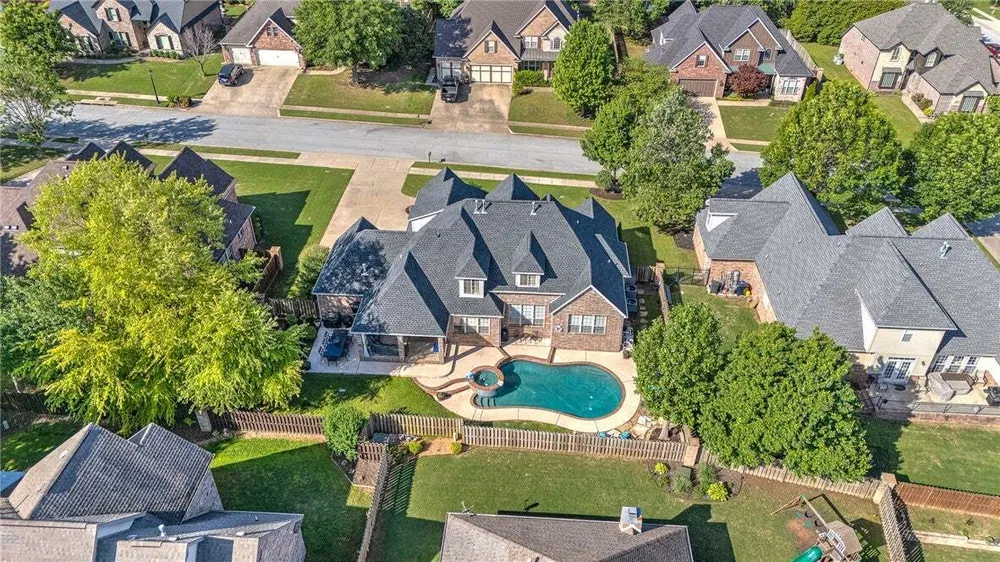 6605 SOUTH WILLOWRIDGE LANE, Rogers, AR 72758