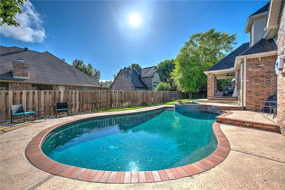 6605 SOUTH WILLOWRIDGE LANE, Rogers, AR 72758