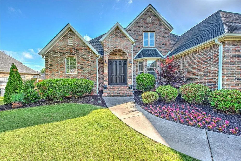 6605 SOUTH WILLOWRIDGE LANE, Rogers, AR 72758