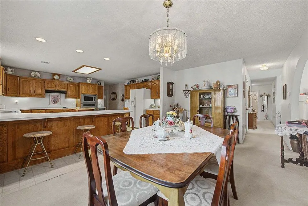 210 Lyndal Ln, Bentonville, AR 72712