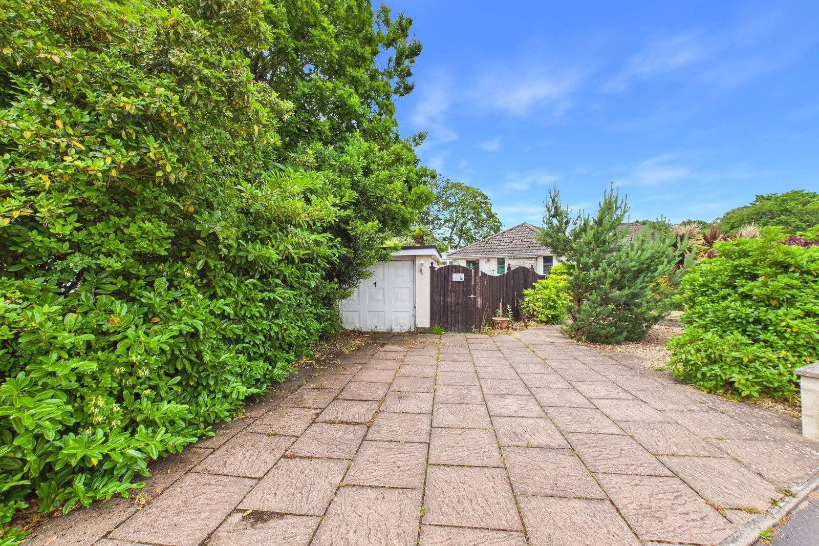 York Road, Broadstone, Dorset, BH18 Image 15