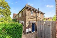 St. Helier Avenue, Morden