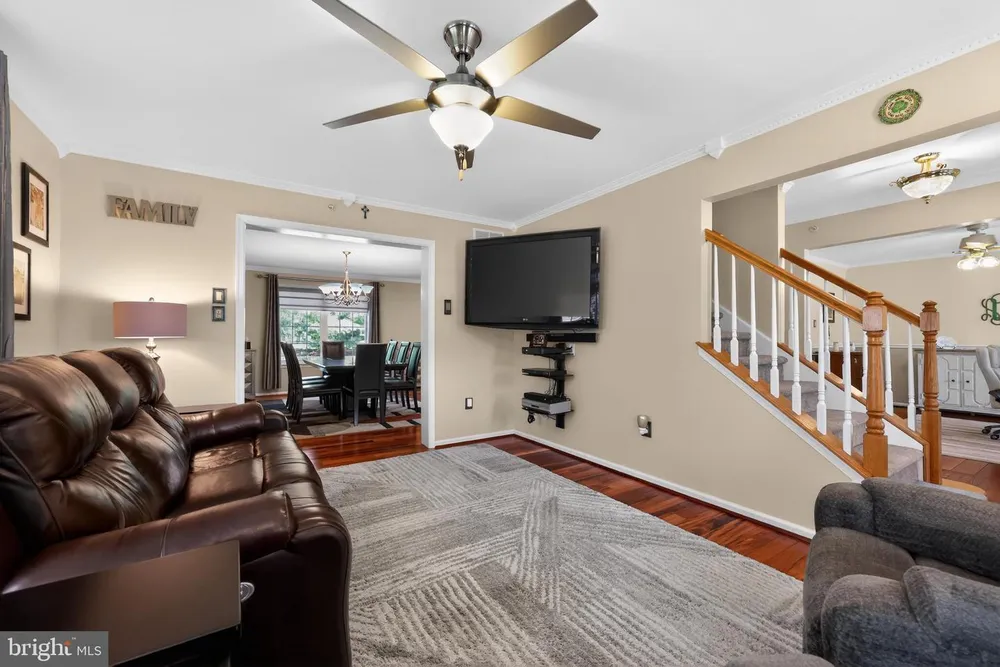 203 Glenview Dr, Warrington, PA 18976