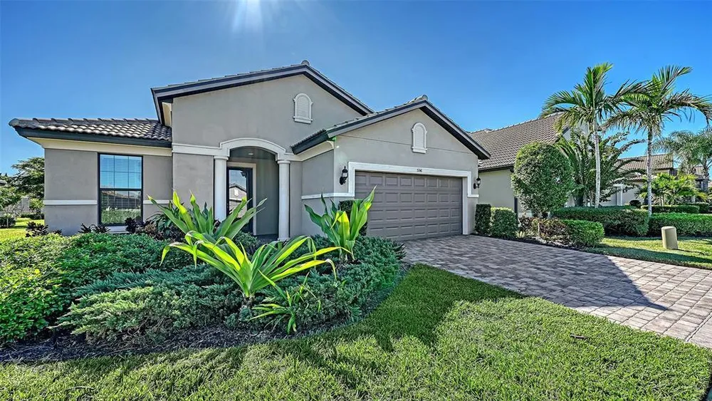 5341 Sundew Dr, Sarasota, FL 34238