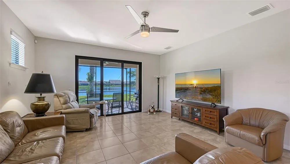 5341 Sundew Dr, Sarasota, FL 34238