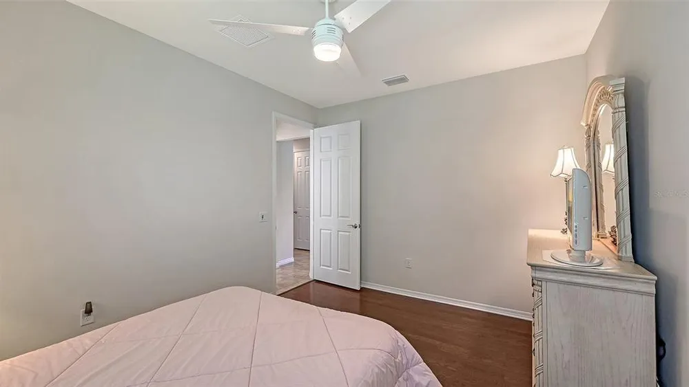 5341 Sundew Dr, Sarasota, FL 34238