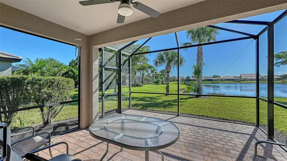 5341 Sundew Dr, Sarasota, FL 34238