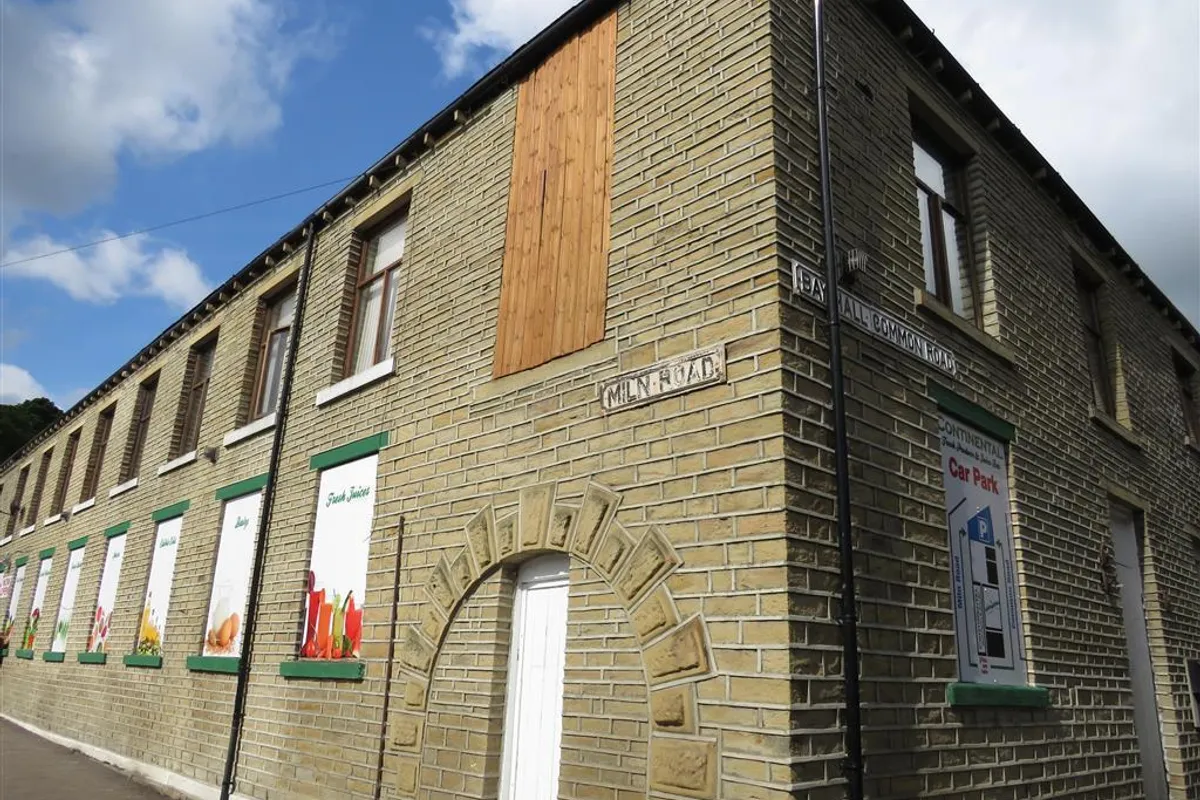 Common Road, HUDDERSFIELD