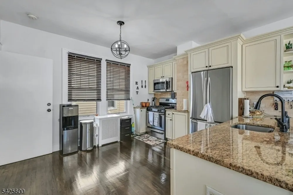 277 Madison Ave, Clifton, NJ 07011