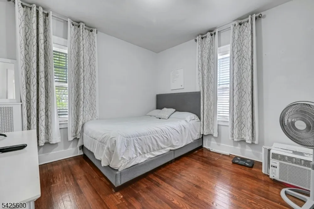 277 Madison Ave, Clifton, NJ 07011