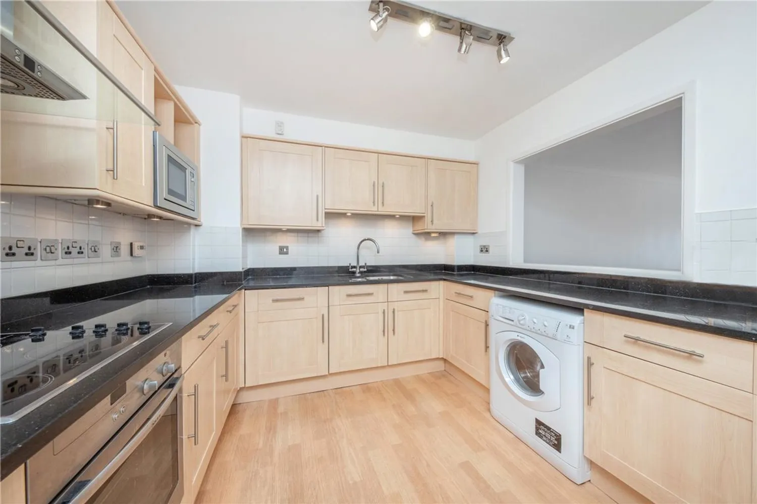 Becketts Place, Kingston Upon Thames, KT1 photo 6