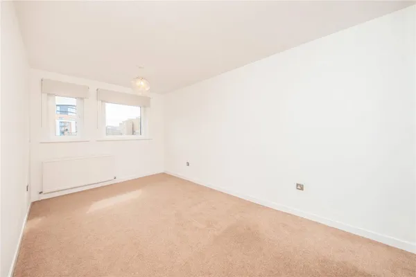 Becketts Place, Kingston Upon Thames, KT1 photo 8