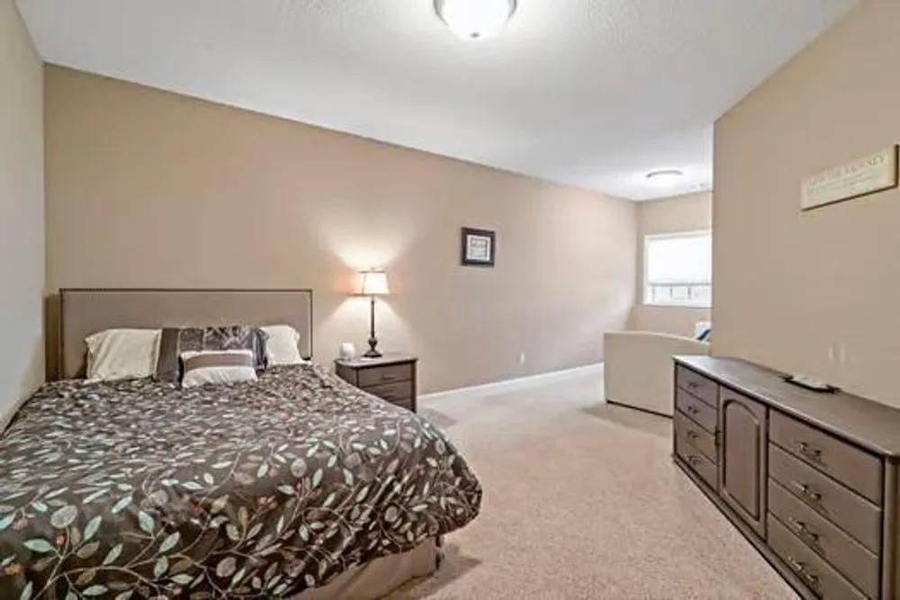 206 Stonebridge Ln, Lilydale, MN 55118