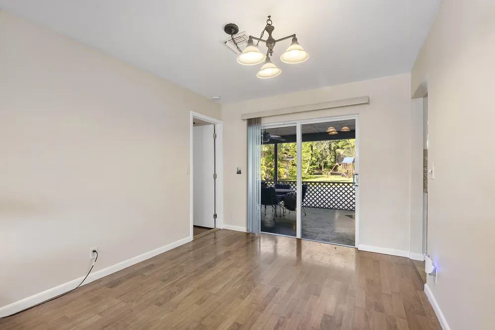 4020 NW 113th Ave, Coral Springs, FL 33065