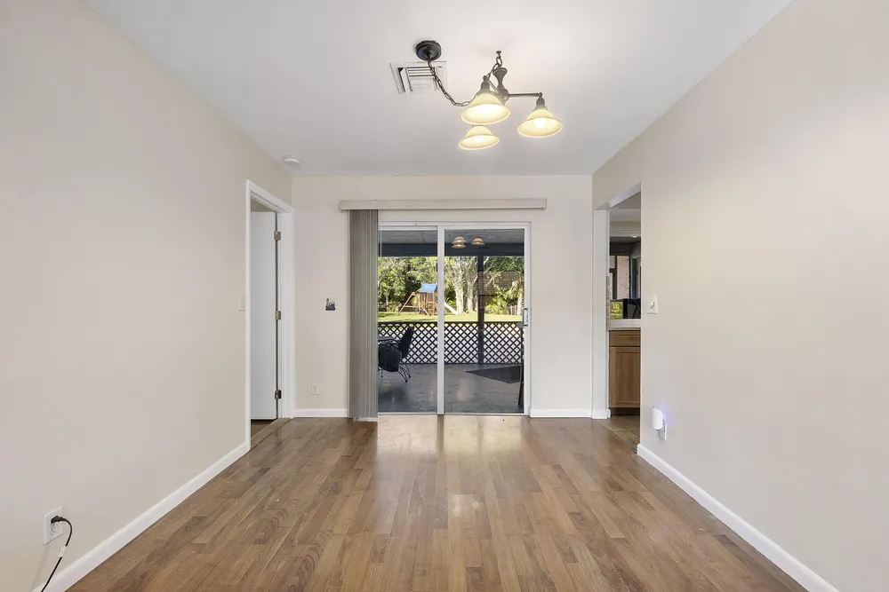 4020 NW 113th Ave, Coral Springs, FL 33065