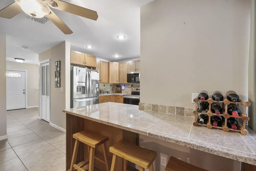 4020 NW 113th Ave, Coral Springs, FL 33065