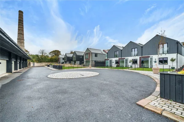 Lovering Dry, Charlestown, PL25 photo 14