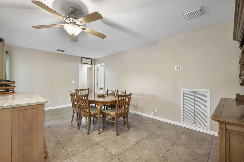 4020 NW 113th Ave, Coral Springs, FL 33065