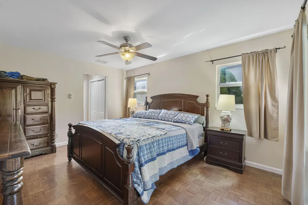 4020 NW 113th Ave, Coral Springs, FL 33065