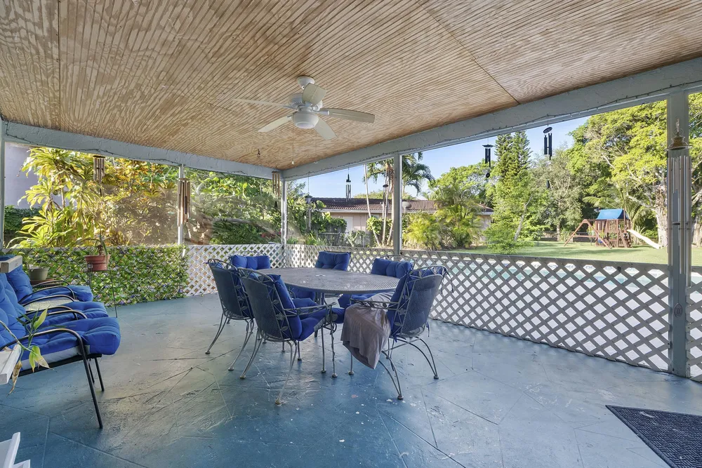 4020 NW 113th Ave, Coral Springs, FL 33065