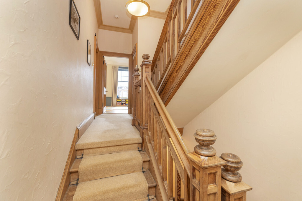 100 Craiglea Drive, Morningside, Edinburgh, EH10 5PN Image 25