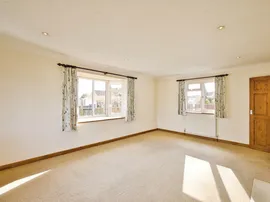 Beaconfield Road, Yeovil thumb 3