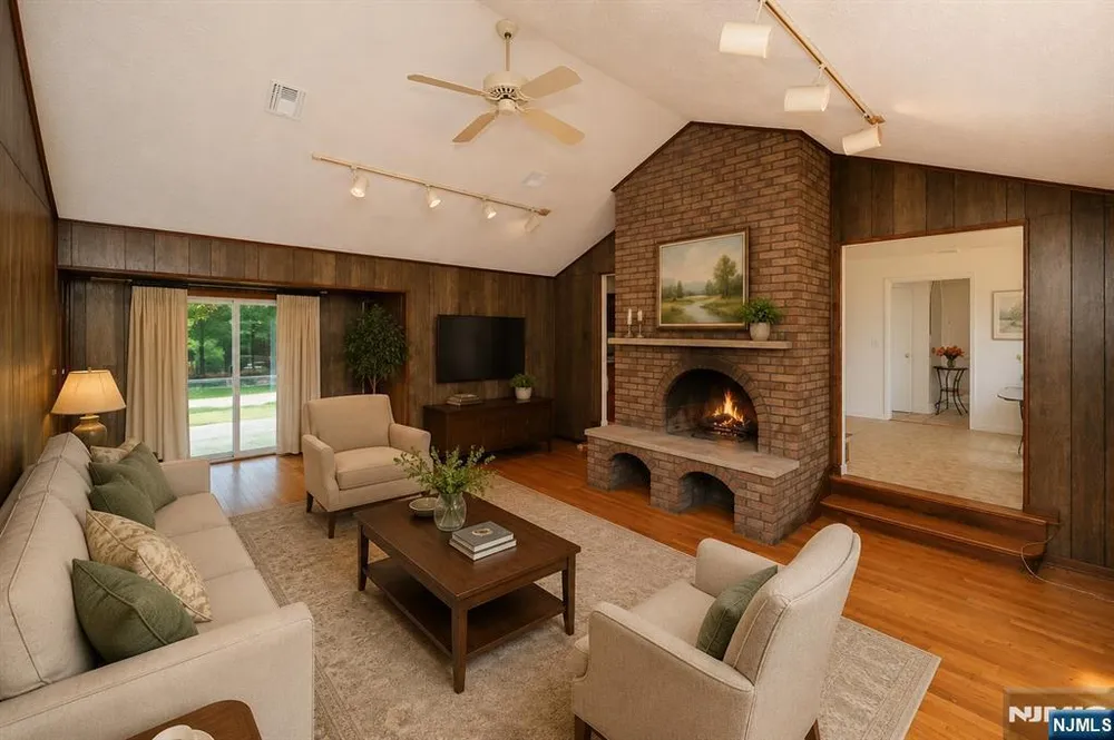 203 Mountain Ave, Hawthorne, NJ 07506