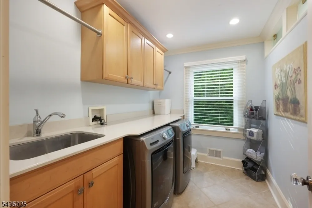 564 Highland Ave, Westfield, NJ 07090