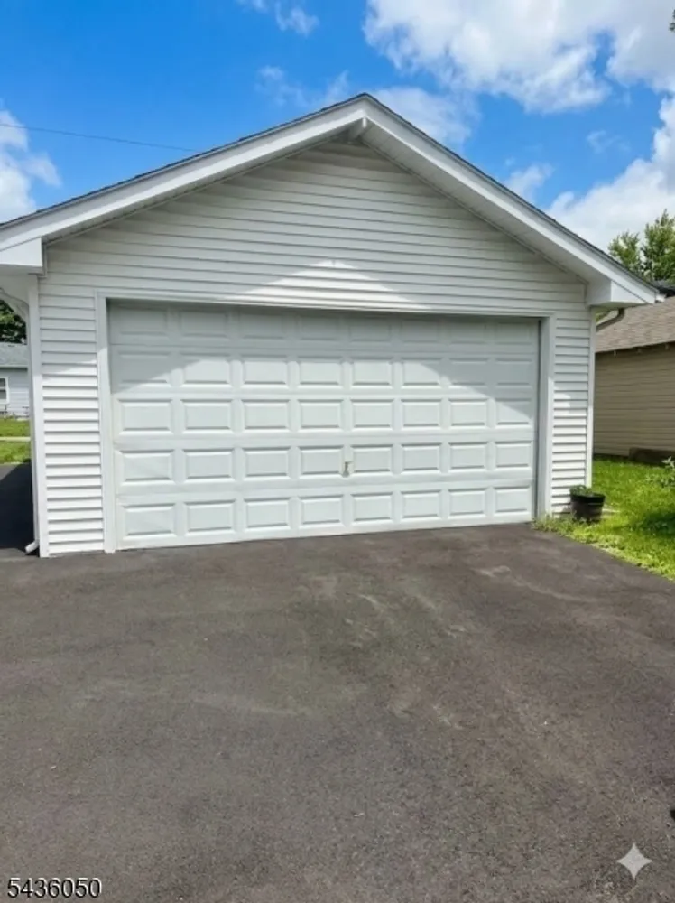 9 Sunset Terrace, Irvington, NJ 07111
