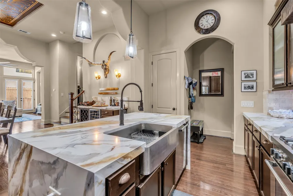 1819 W 24th St, Houston, TX 77008