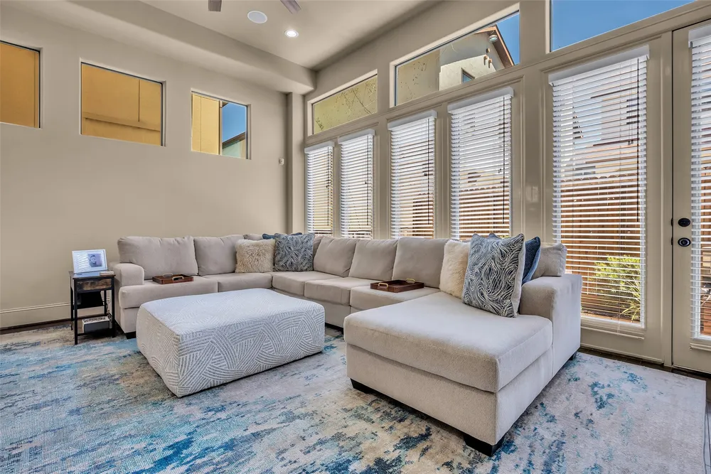 1819 W 24th St, Houston, TX 77008