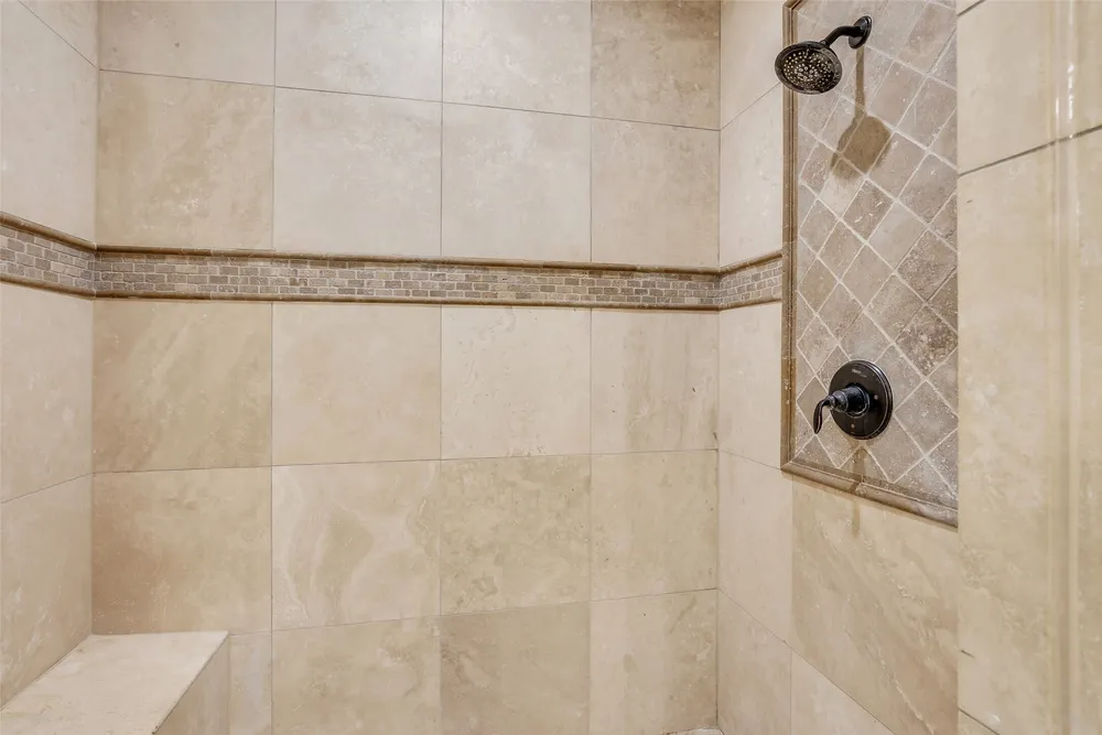 1819 W 24th St, Houston, TX 77008