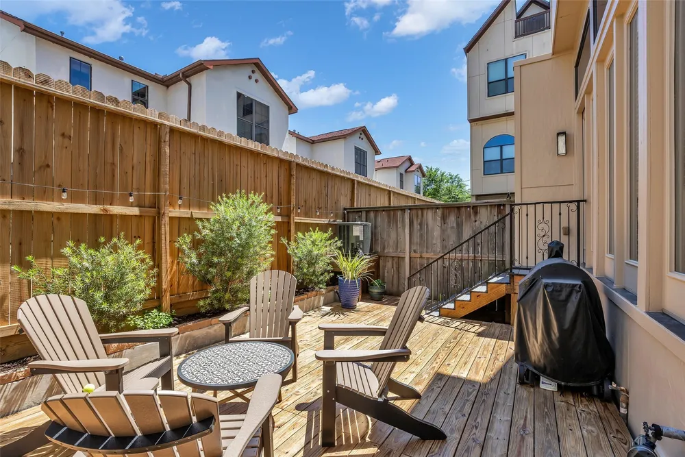 1819 W 24th St, Houston, TX 77008