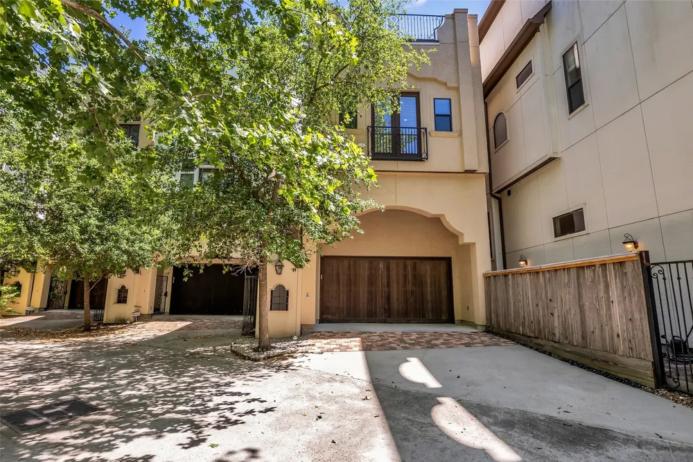 1819 W 24th St, Houston, TX 77008