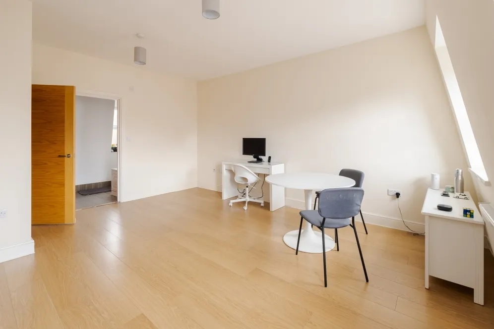 Hessel Street London E1 photo 2