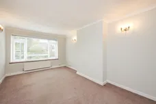 Bromet Close Watford WD17 photo 3