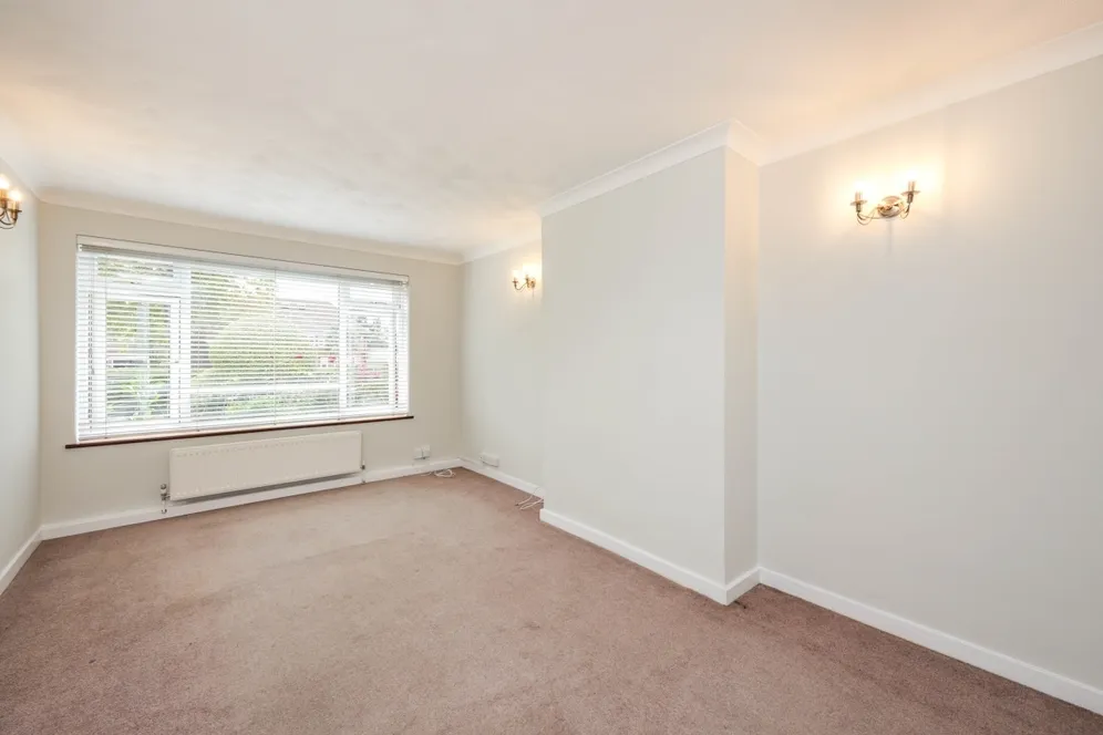 Bromet Close Watford WD17 photo 3